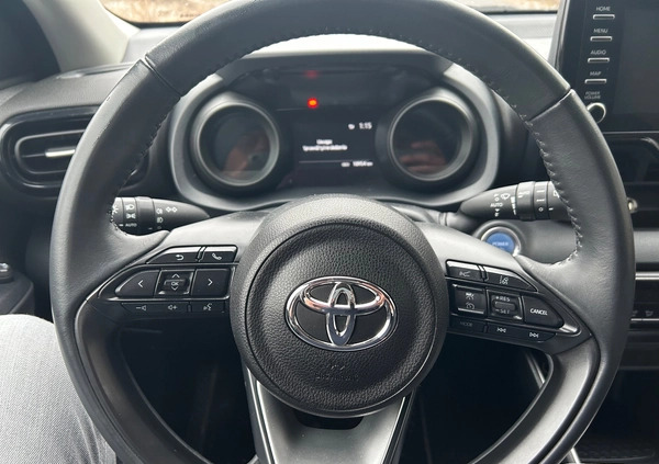 Toyota Yaris cena 76999 przebieg: 18000, rok produkcji 2021 z Białobrzegi małe 742